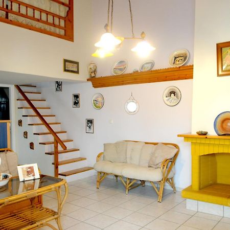 Crisio Studios Skyros Luaran gambar